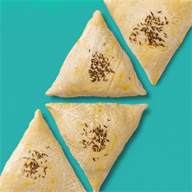 {{photo.Alt || photo.Description || 'Самса с говядиной замороженная 4 шт.'}}